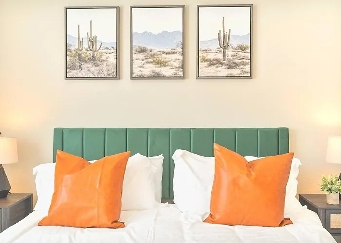 Holiday home Cozy Cactus, Pool And Games Near Stadium And Golf *