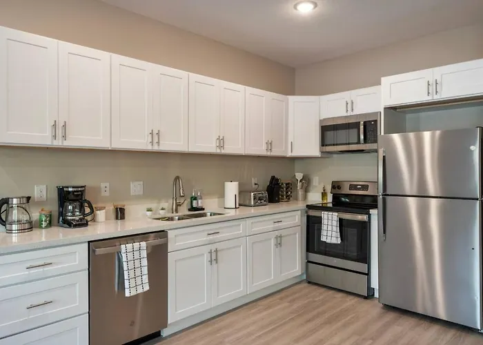 Cozy Cactus, Pool And Games Near Stadium And Golf Holiday home Surprise