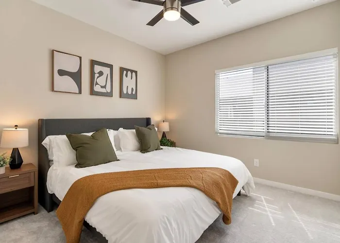Cozy Cactus, Pool And Games Near Stadium And Golf Holiday home Surprise
