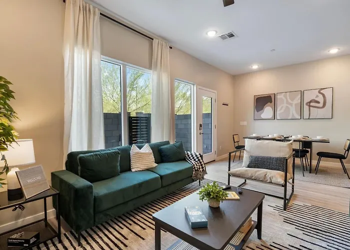 Cozy Cactus, Pool And Games Near Stadium And Golf Holiday home Surprise