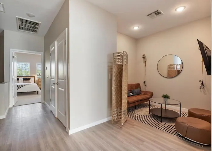 Holiday home Cozy Cactus, Pool And Games Near Stadium And Golf *